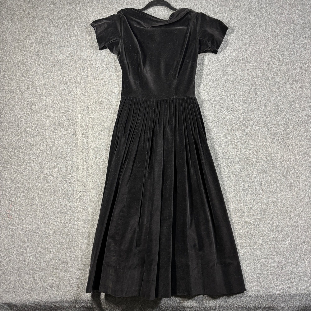 Vintage Teena Paige Black Velvet Pleated Fit & Flare Cocktail Dress 1950s MCM